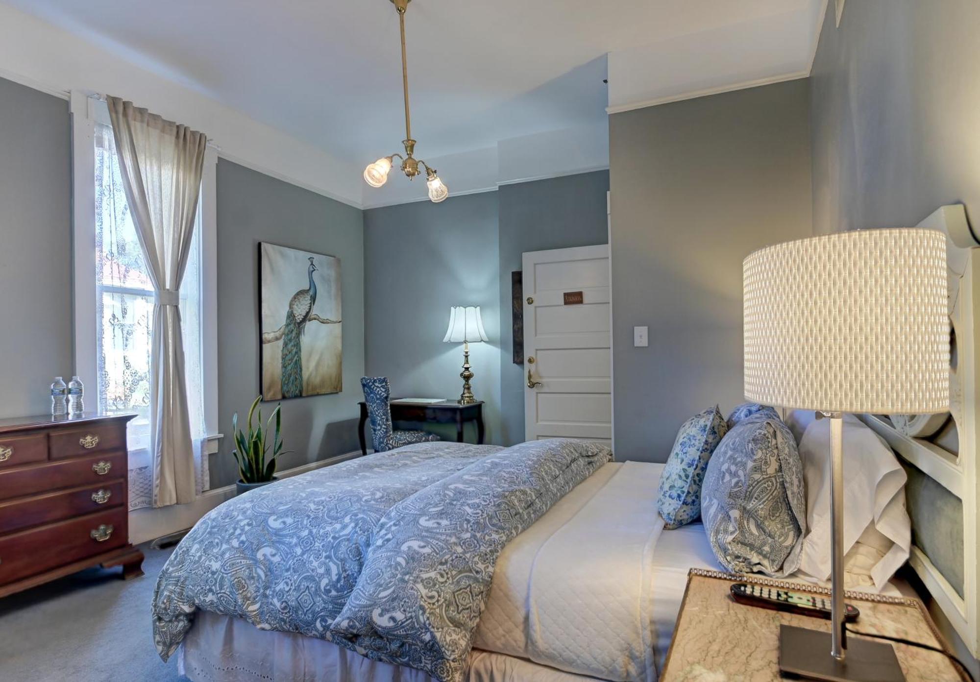 Prairie Guest House フィッシャーズ エクステリア 写真