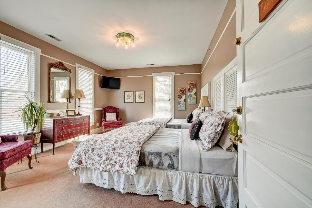 Prairie Guest House フィッシャーズ エクステリア 写真